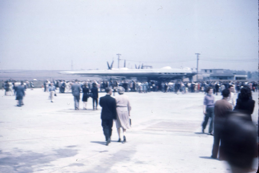 flying_wing_william_and_effie_alcorn_1949_3_jpg